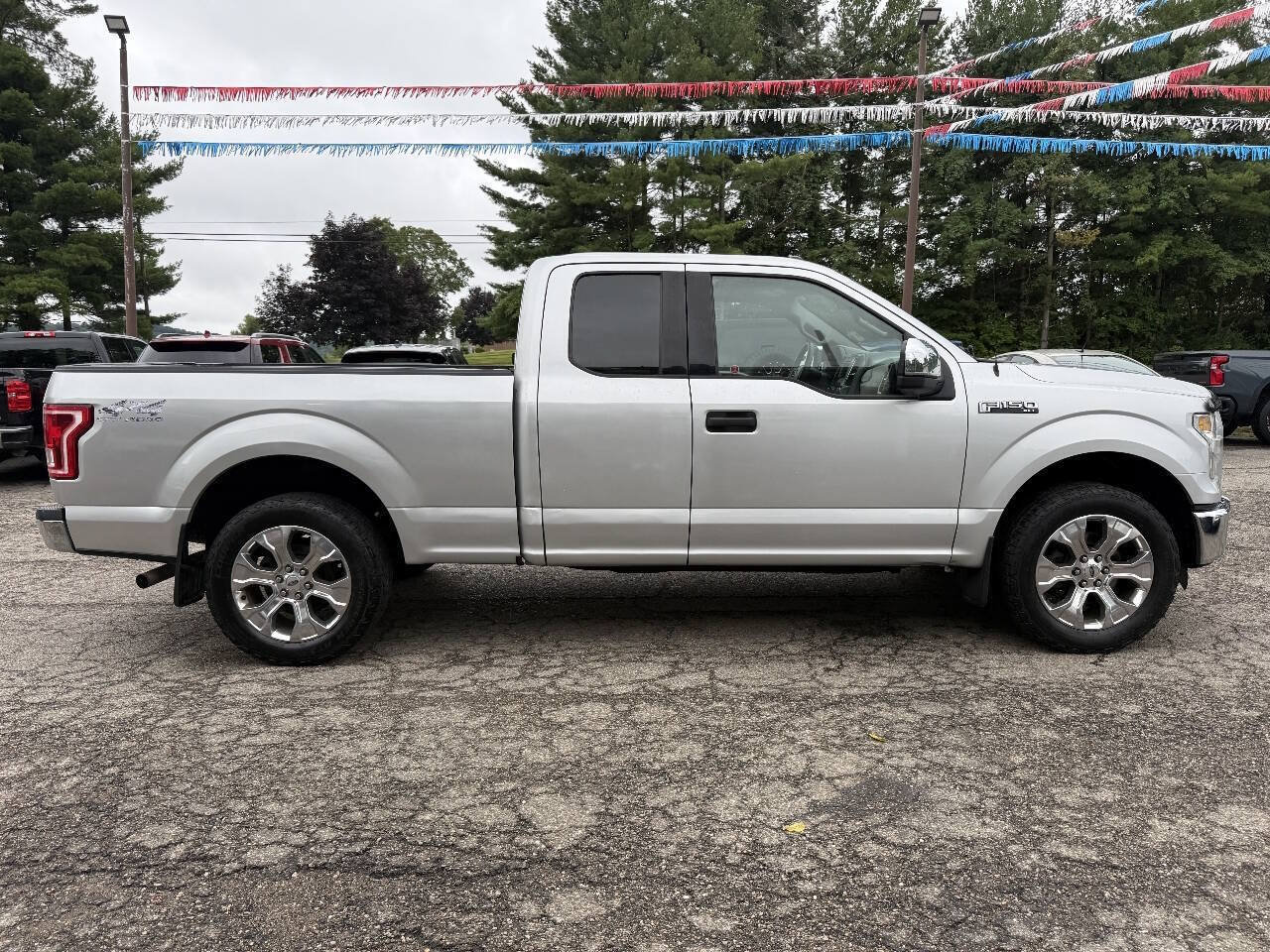 Used 2015 Ford F150 XLT AWD/4WD image 4