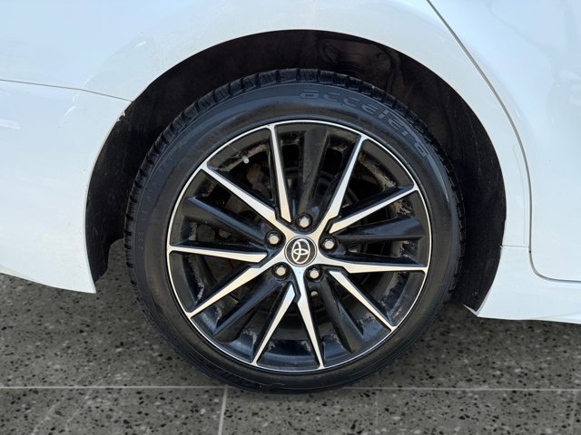 Used 2022 Toyota Camry SE w/ Cold Weather Package AWD/4WD image 11