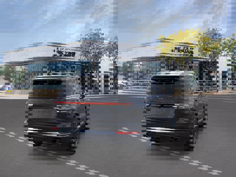 New 2026 Lincoln Aviator Reserve image 8