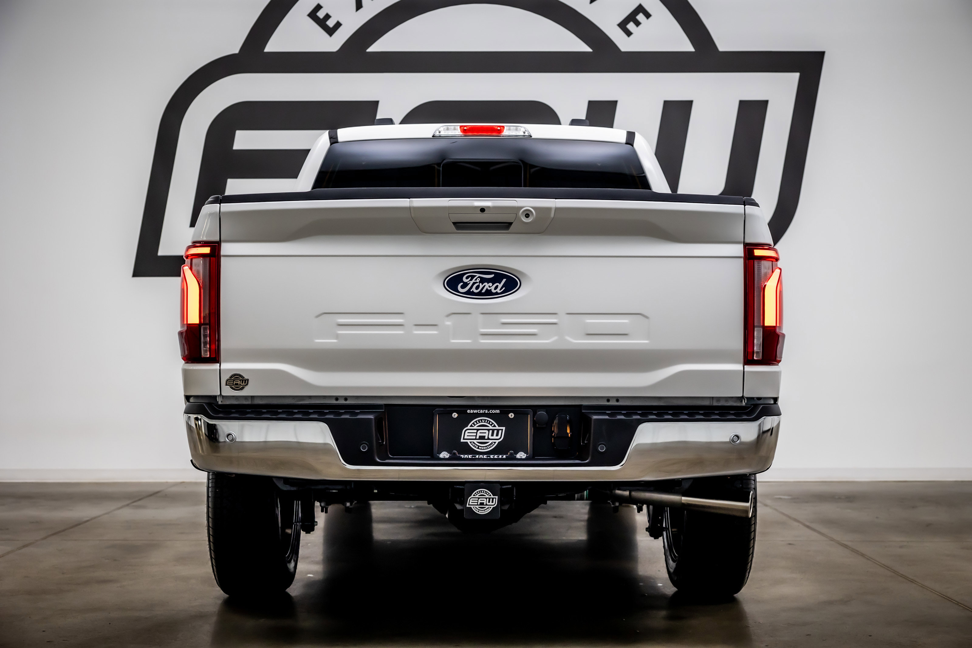 Used 2025 Ford F150 Lariat w/ Equipment Group 501A Mid AWD/4WD image 10