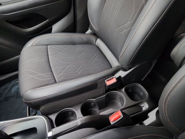 Used 2022 Chevrolet Trax LT w/ LT Convenience Package image 42