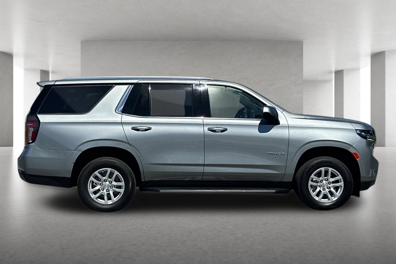 Used 2024 Chevrolet Tahoe LT AWD/4WD image 3