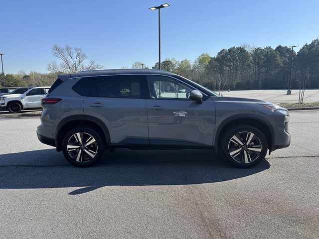Certified 2025 Nissan Rogue SL AWD/4WD image 10