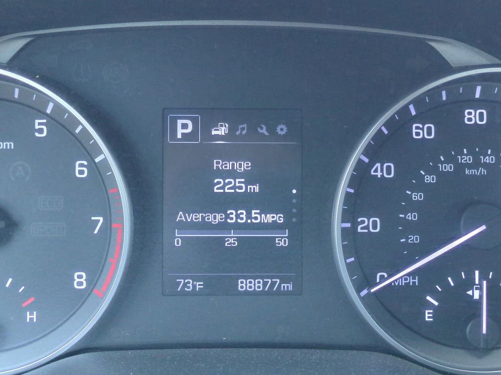 Used 2017 Hyundai Elantra Value Edition image 27