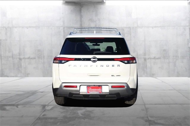 Certified 2024 Nissan Pathfinder SL image 6