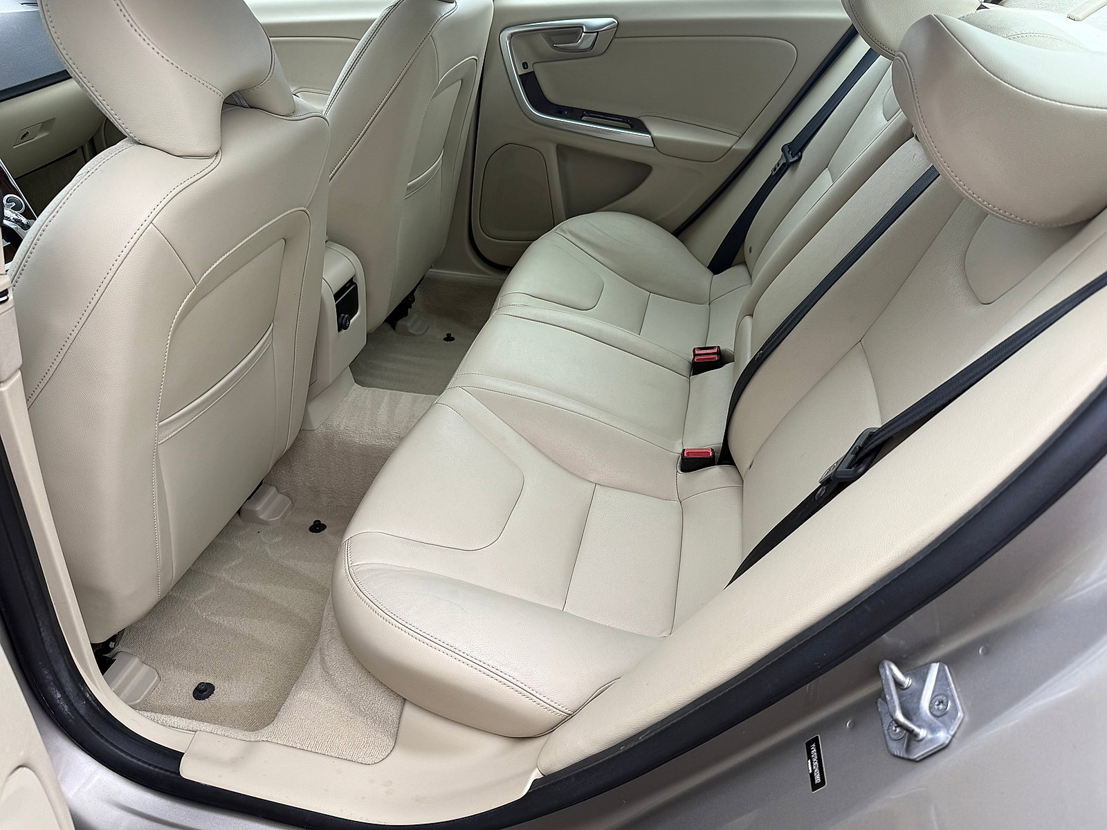 Used 2016 Volvo S60 T5 Premier image 33