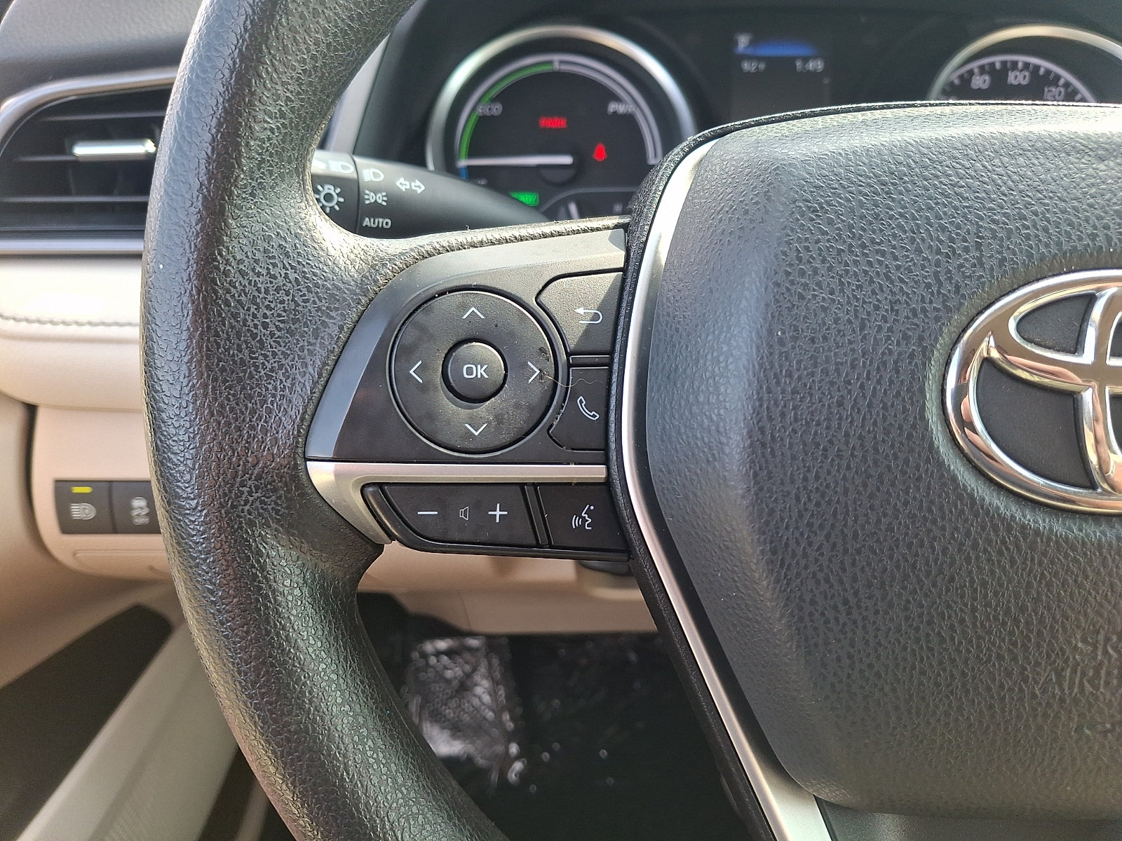 Used 2021 Toyota Camry LE FWD image 20