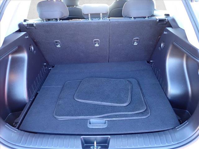 Used 2024 Hyundai Kona SE image 8