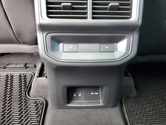 Certified 2024 Volkswagen Atlas Cross Sport SEL AWD/4WD image 18