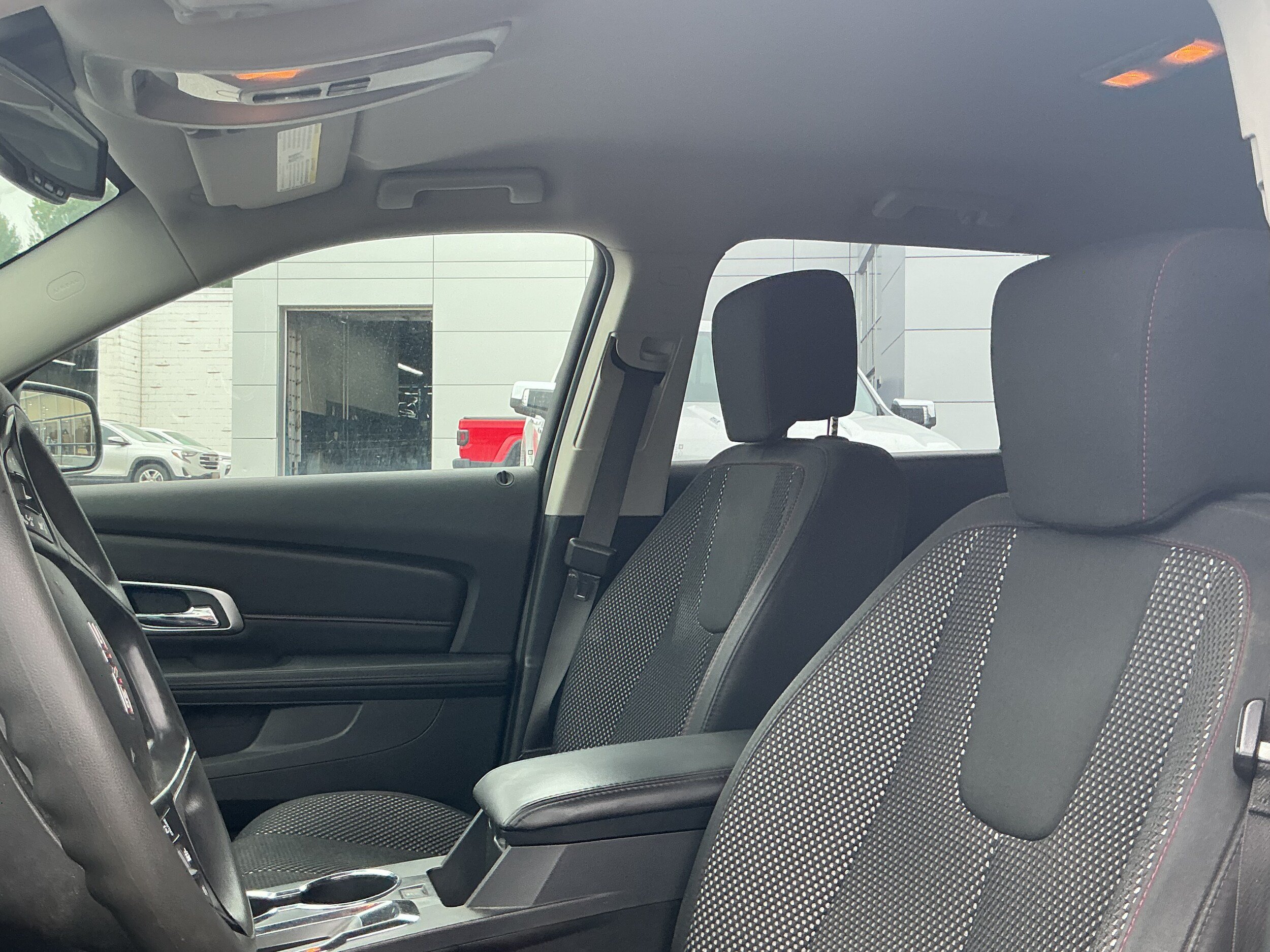 Used 2017 GMC Terrain SLE AWD/4WD image 6