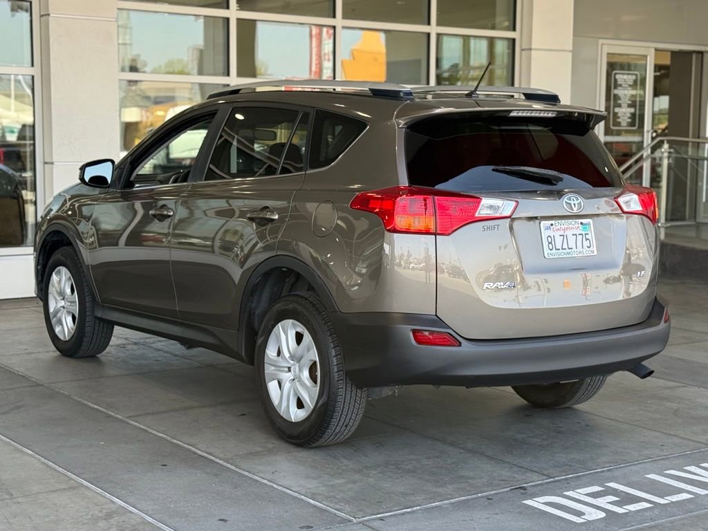 Used 2014 Toyota RAV4 LE image 9