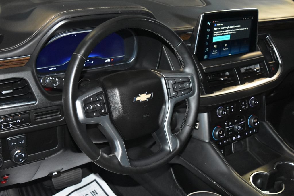 Used 2023 Chevrolet Tahoe Premier AWD/4WD image 2