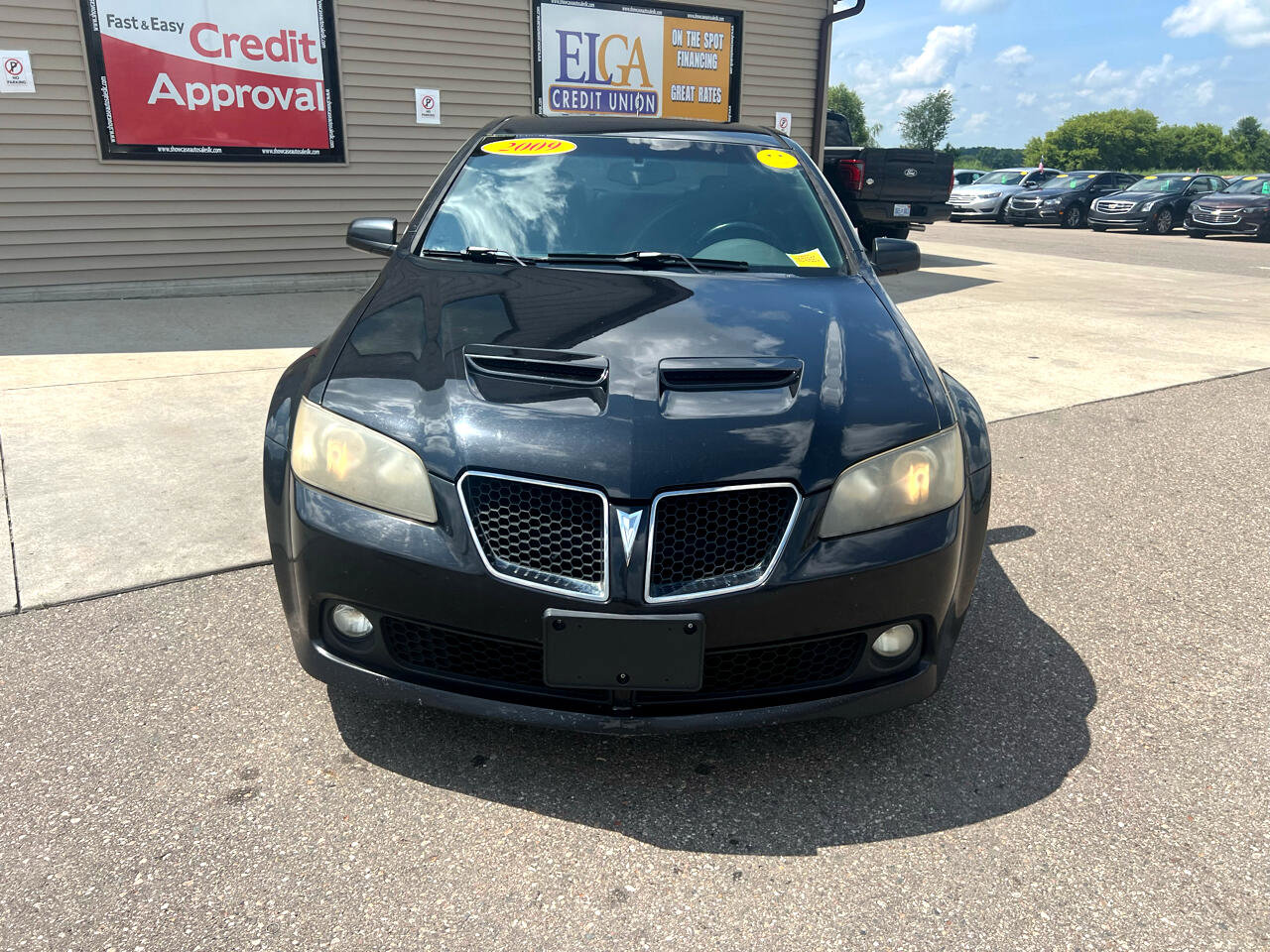 Used 2009 Pontiac G8 Base image 2