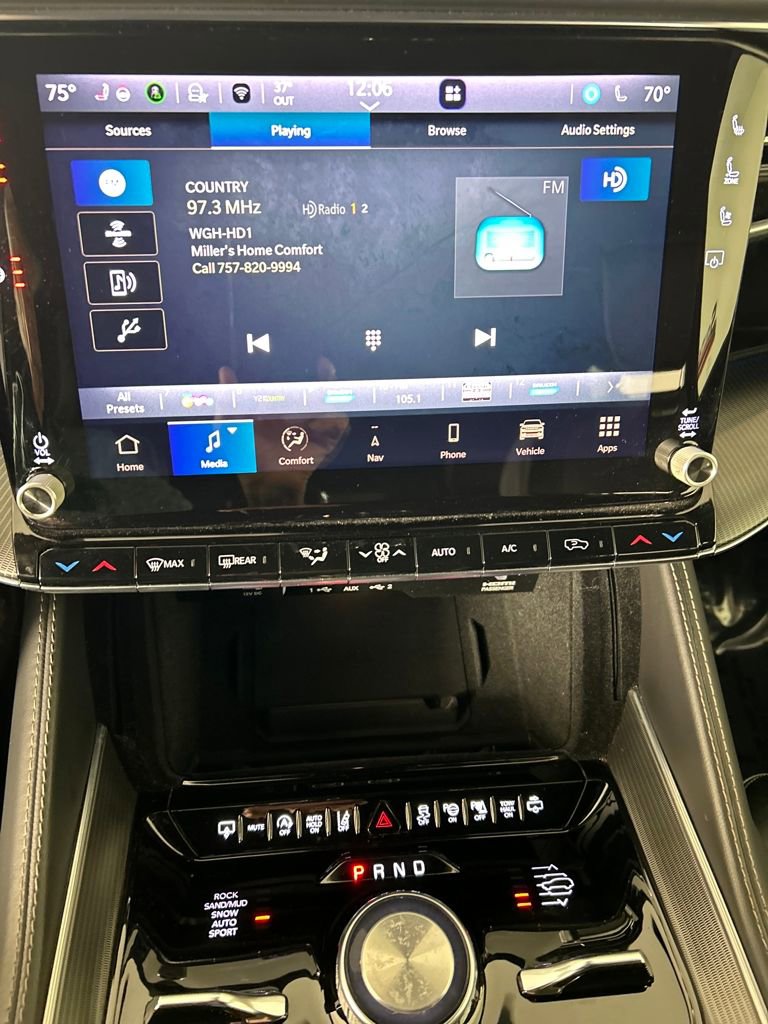 Used 2024 Jeep Grand Wagoneer L Series II w/ Quick Order Packagew 28T image 15