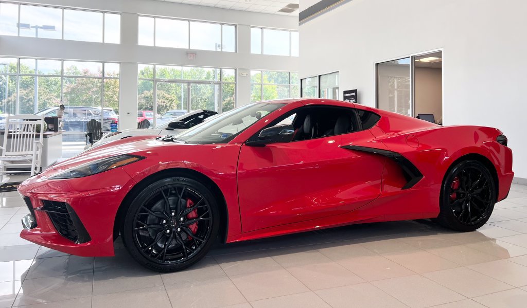 New 2027 Chevrolet Corvette Stingray Coupe w/ Battery Protection Package RWD image 19