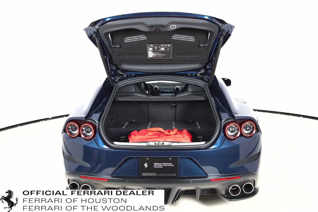 Used 2018 Ferrari GTC4Lusso image 36