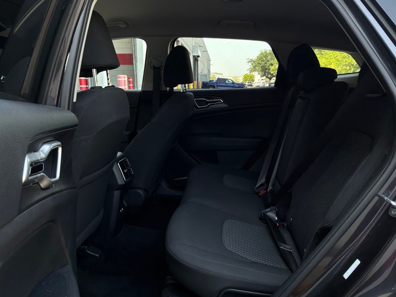 Used 2026 Kia Sportage LX FWD image 11