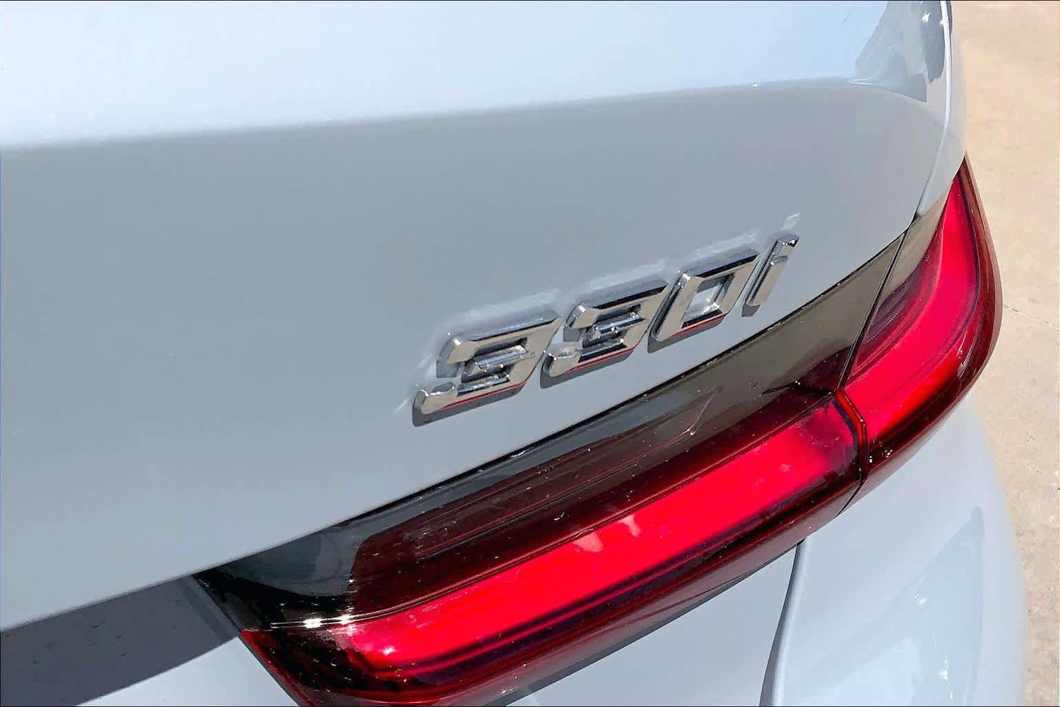 New 2026 BMW 330i xDrive Sedan w/ M Sport Package AWD/4WD image 15