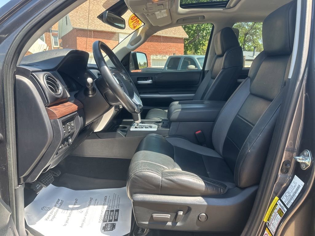 Used 2018 Toyota Tundra Limited w/ Limited Premium Package AWD/4WD image 15