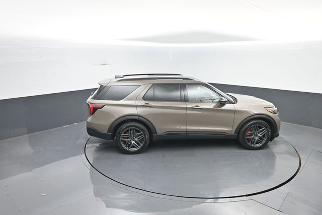 New 2026 Ford Explorer ST w/ Sun And Sound Package image 30