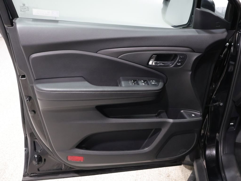 Used 2023 Honda Ridgeline RTL image 15