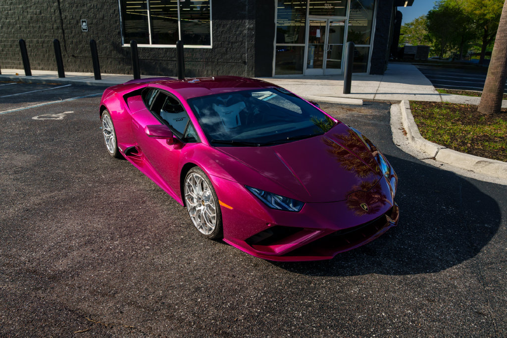 Used 2022 Lamborghini Huracan EVO RWD image 2