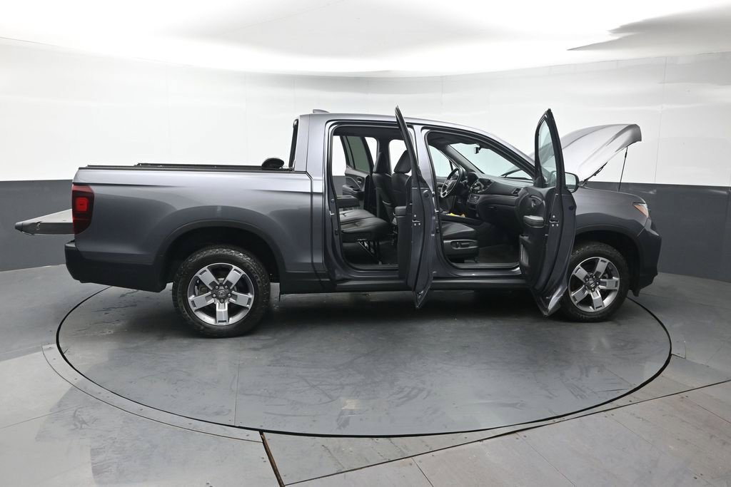 Certified 2025 Honda Ridgeline RTL image 50