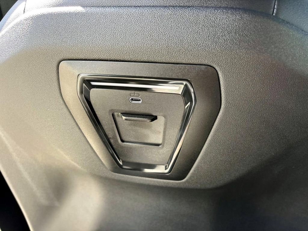 Certified 2025 BMW 540i xDrive image 36