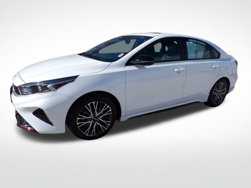 Used 2023 Kia Forte GT-Line w/ GT-Line Premium Package FWD image 2