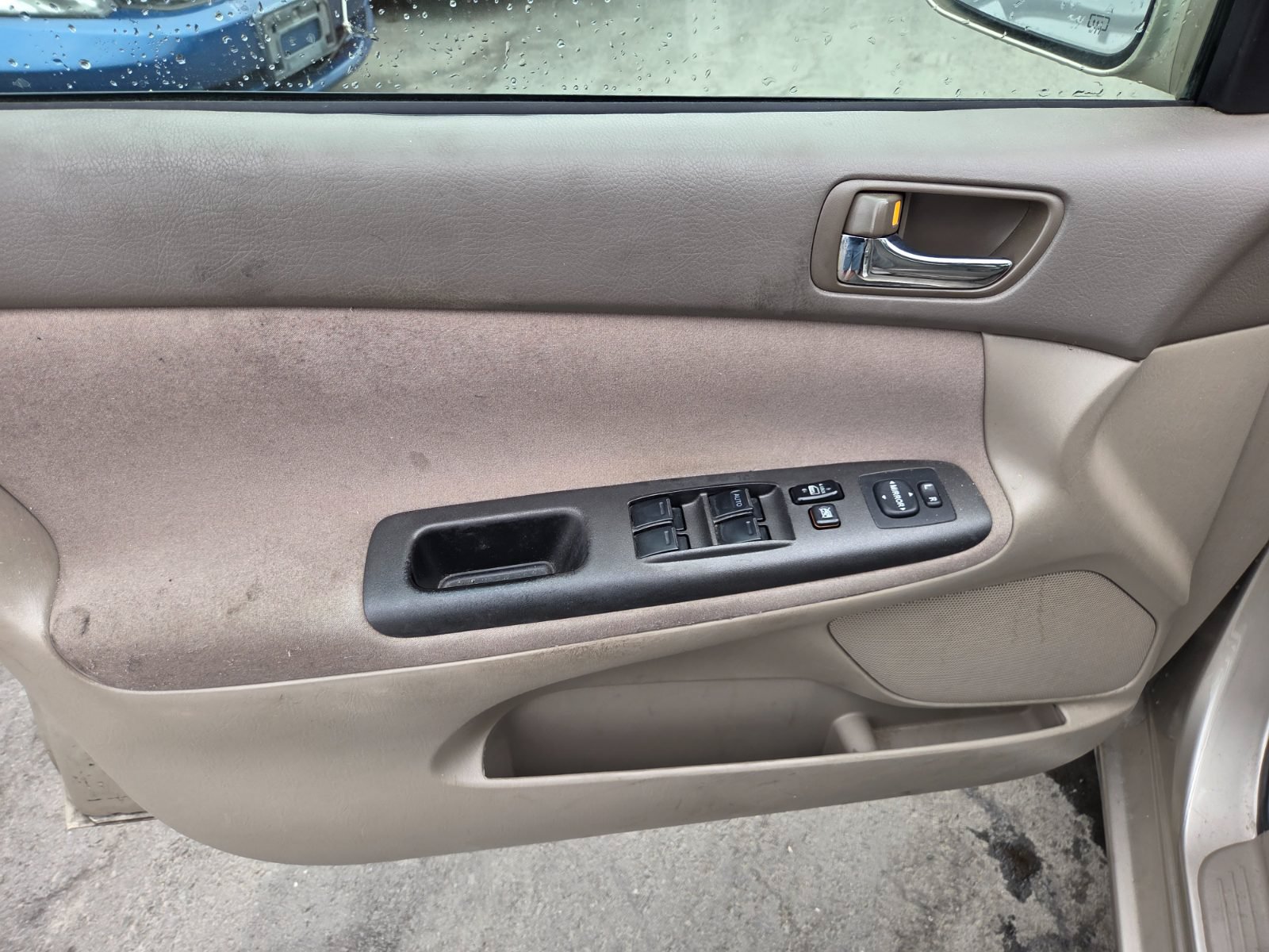 Used 2006 Toyota Camry LE w/ Fleet Convenience Pkg FWD image 8