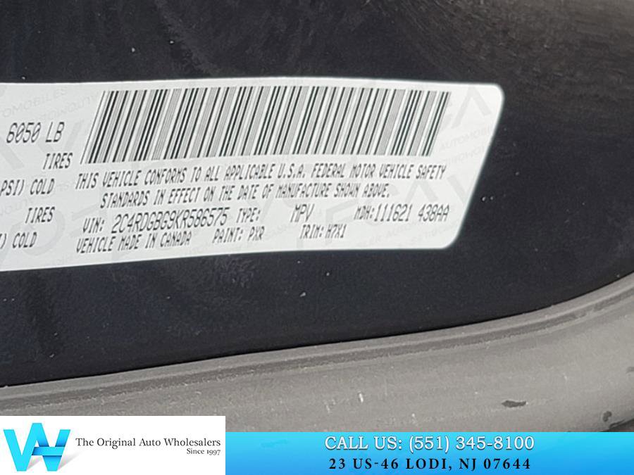 Used 2019 Dodge Grand Caravan SE w/ UConnect Hands-Free Group image 26