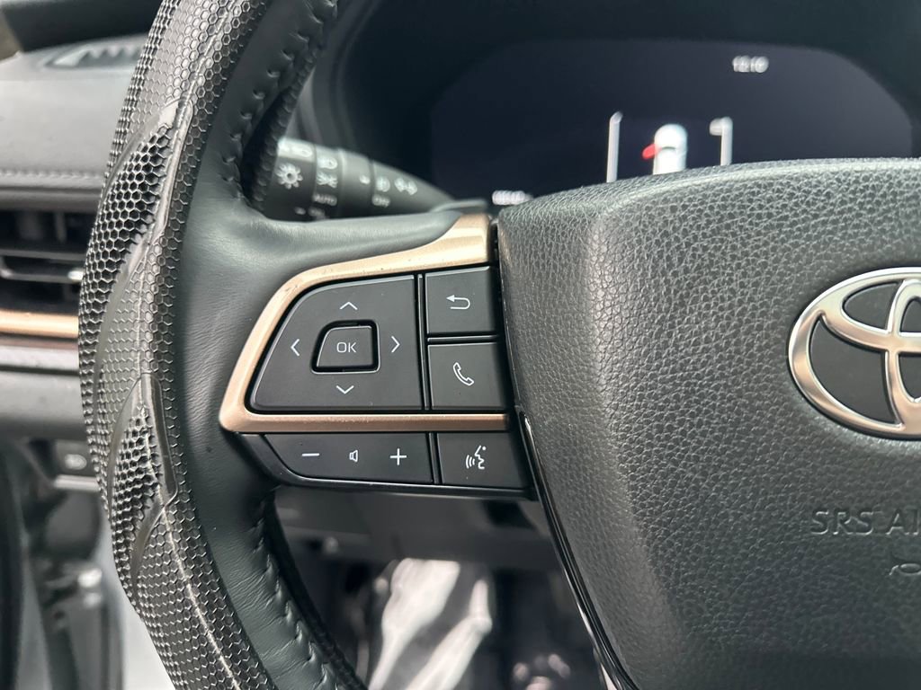Used 2024 Toyota Grand Highlander AWD Hybrid image 21