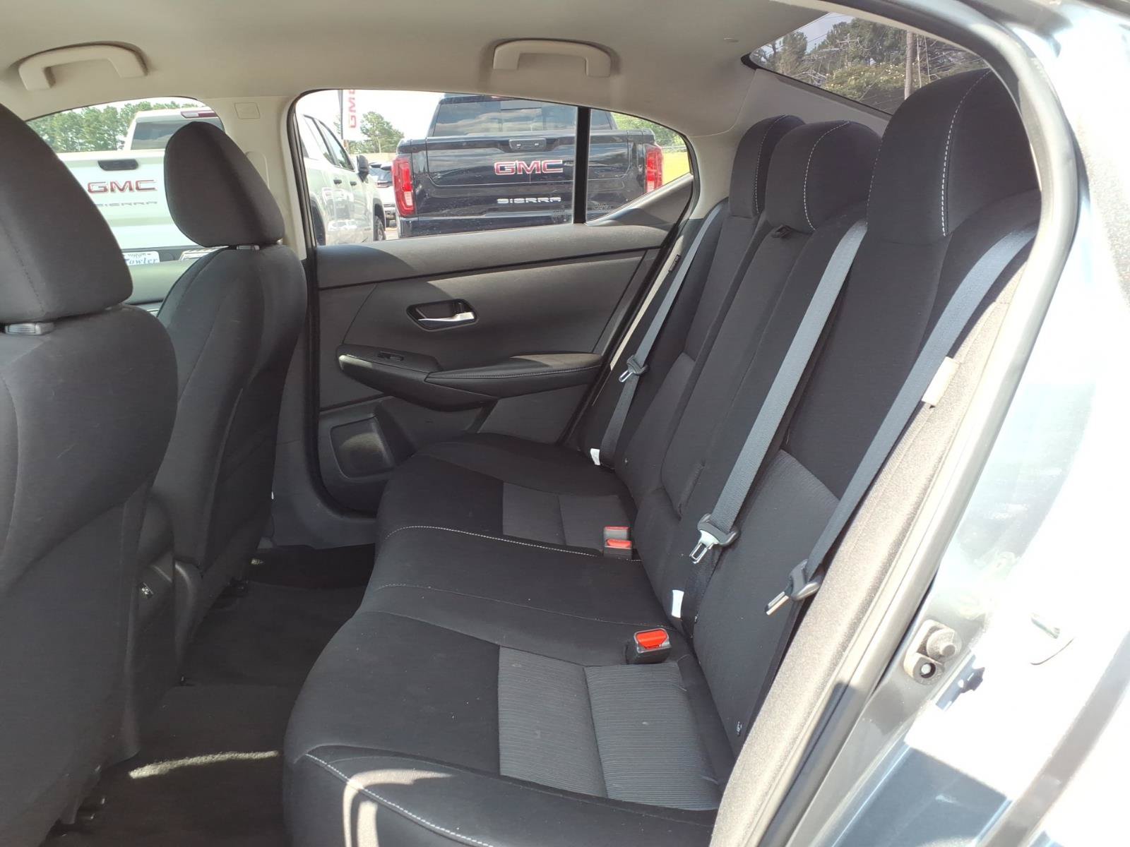 Used 2021 Nissan Sentra SV FWD image 22