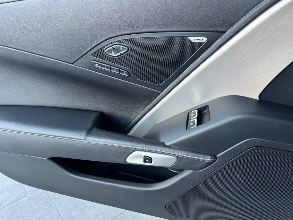 Used 2017 Chevrolet Corvette Stingray Coupe image 30