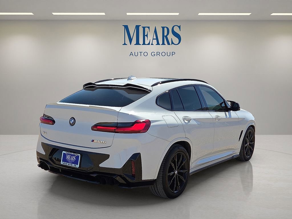 Used 2023 BMW X4 M40i w/ Shadowloine Package image 5
