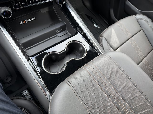 New 2026 Chevrolet Suburban High Country AWD/4WD image 19