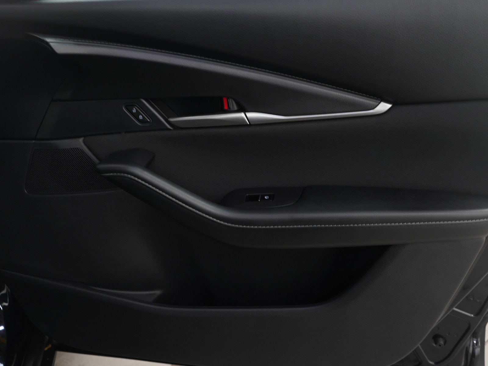 Used 2024 MAZDA CX-30 AWD 2.5 S image 9