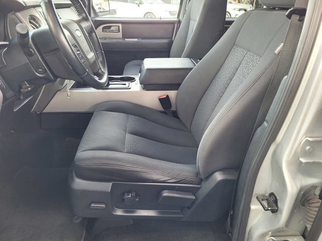 Used 2017 Ford Expedition XLT AWD/4WD image 15