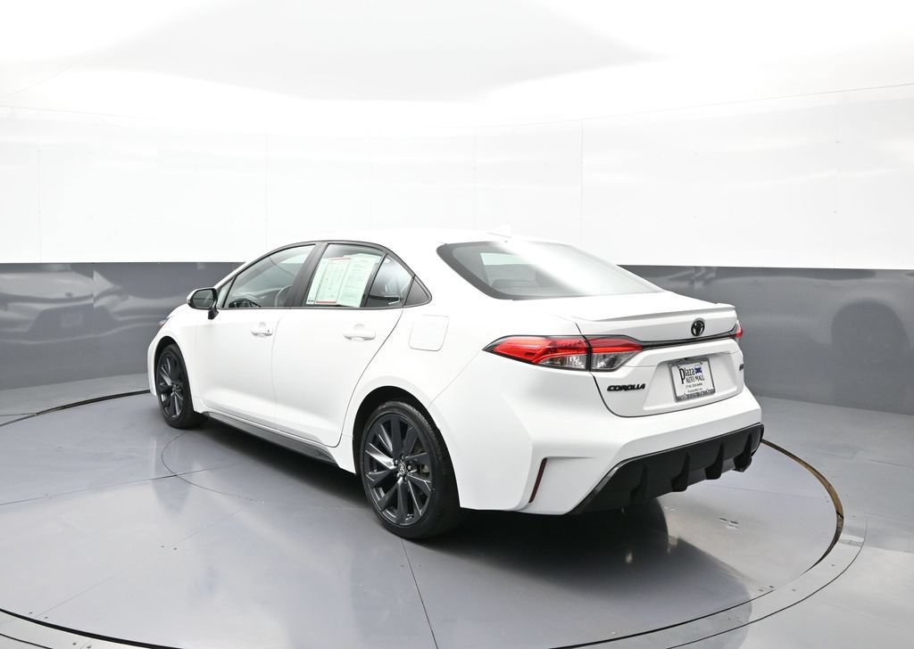 Certified 2023 Toyota Corolla SE w/ Carpet Mat Package (TMS) FWD image 8