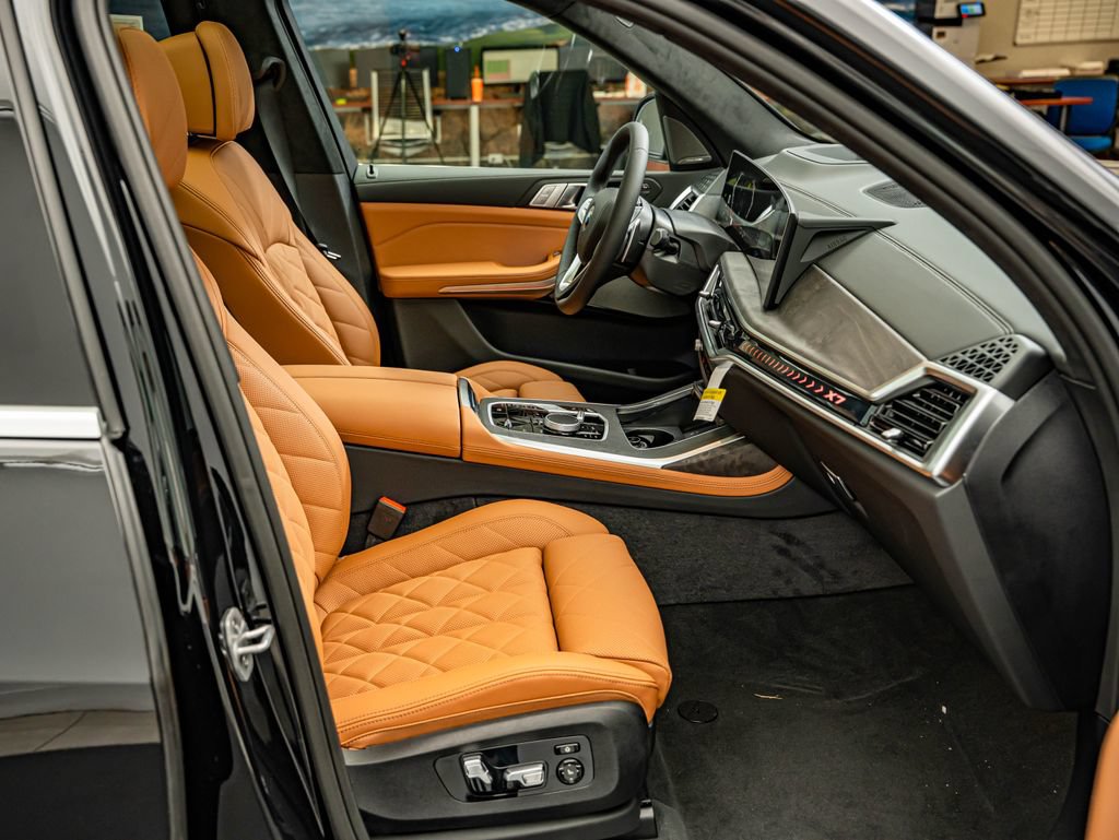New 2027 BMW X7 xDrive40i AWD/4WD image 24