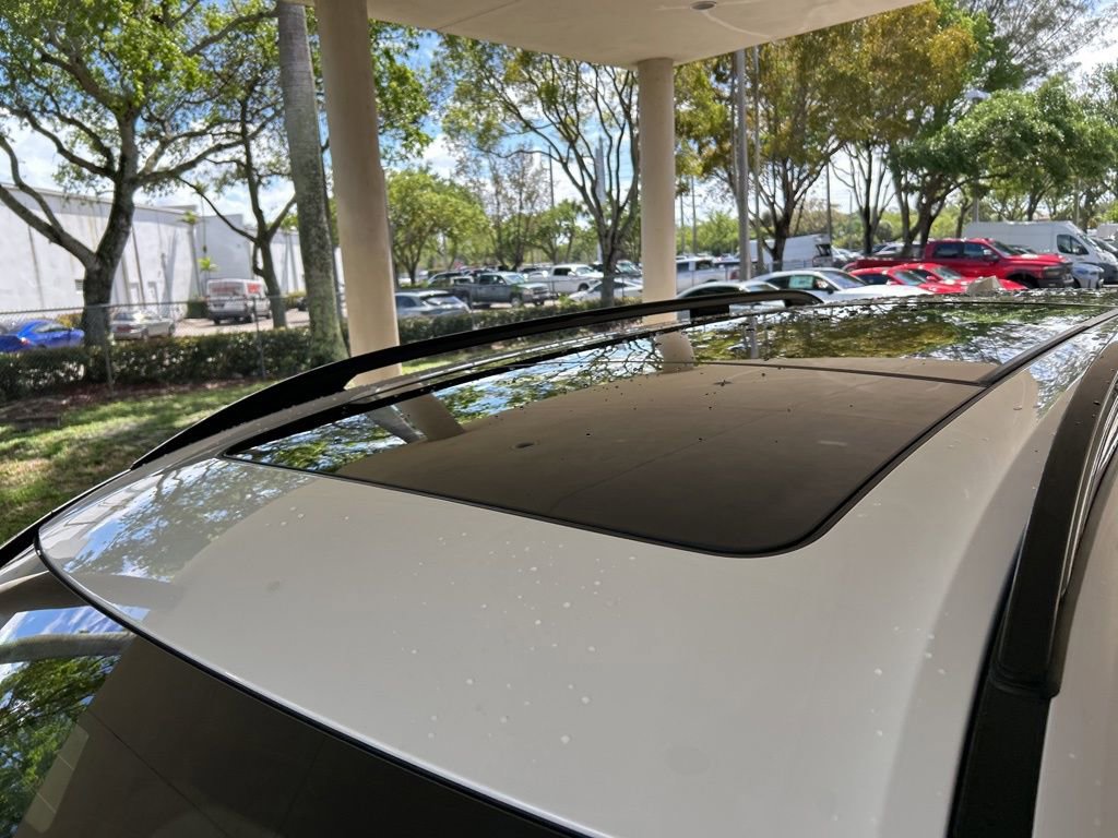 Used 2024 BMW X7 xDrive40i w/ M Sport Package image 18