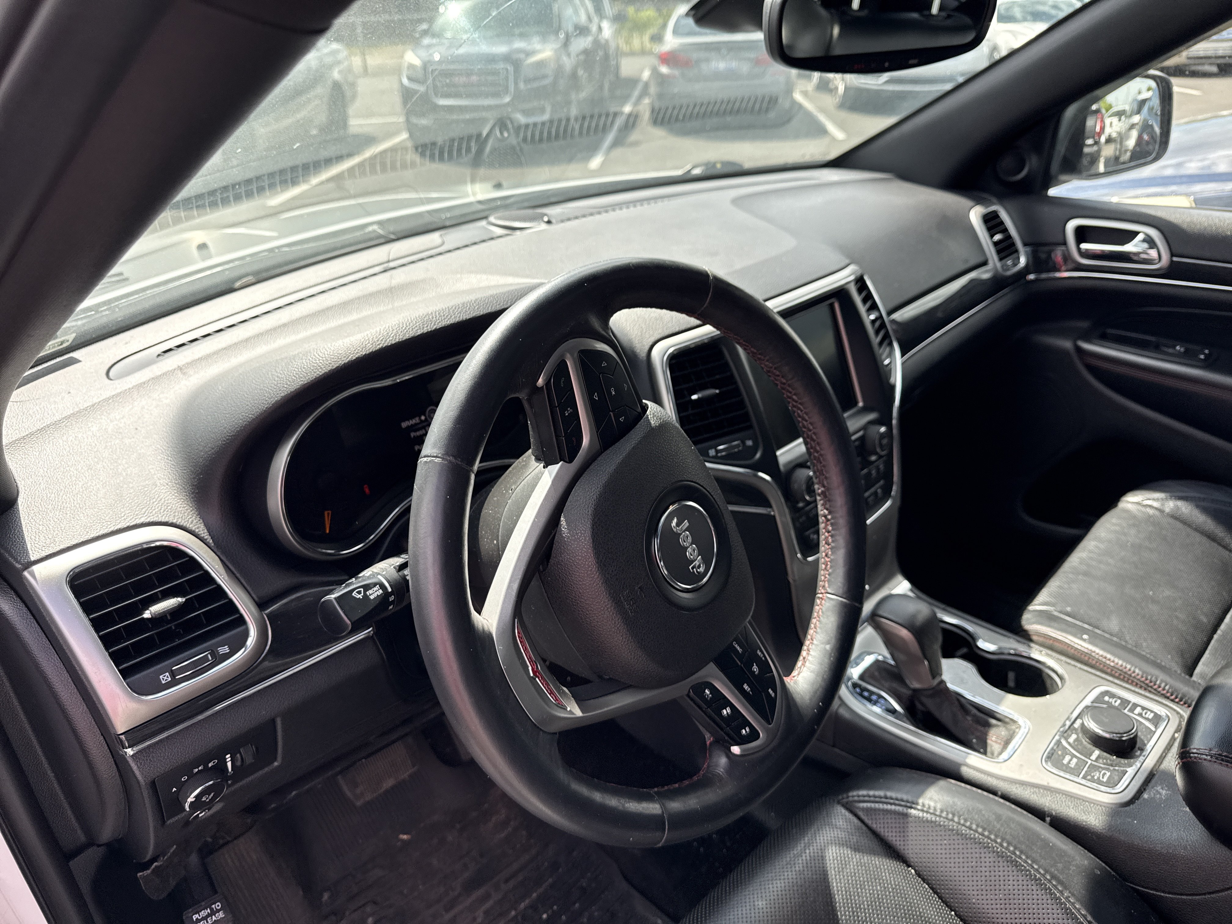 Used 2017 Jeep Grand Cherokee Trailhawk w/ Trailhawk Luxury Group AWD/4WD image 8