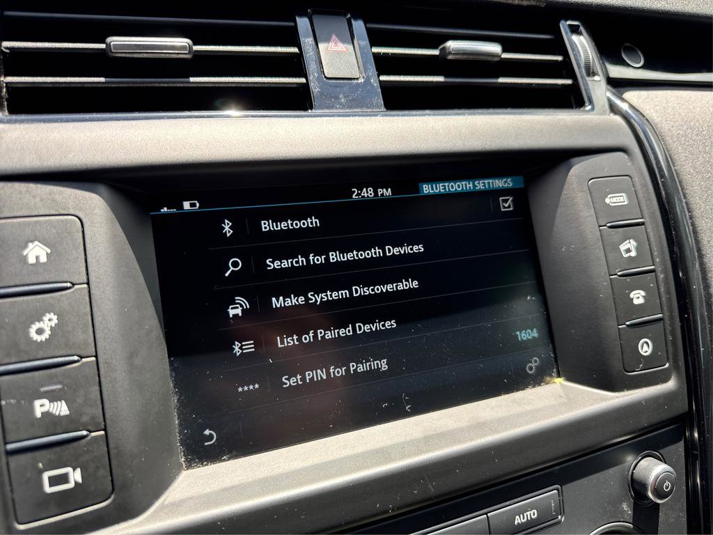 Used 2017 Land Rover Discovery SE AWD/4WD image 45