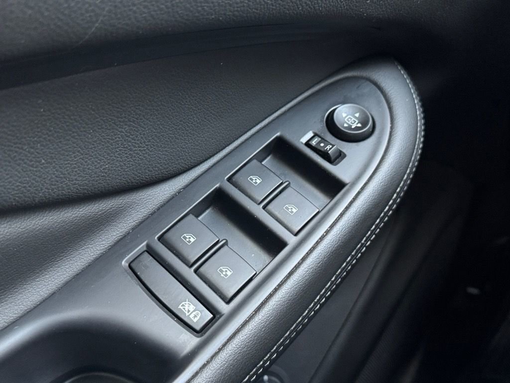 Used 2020 Buick Envision Essence image 17