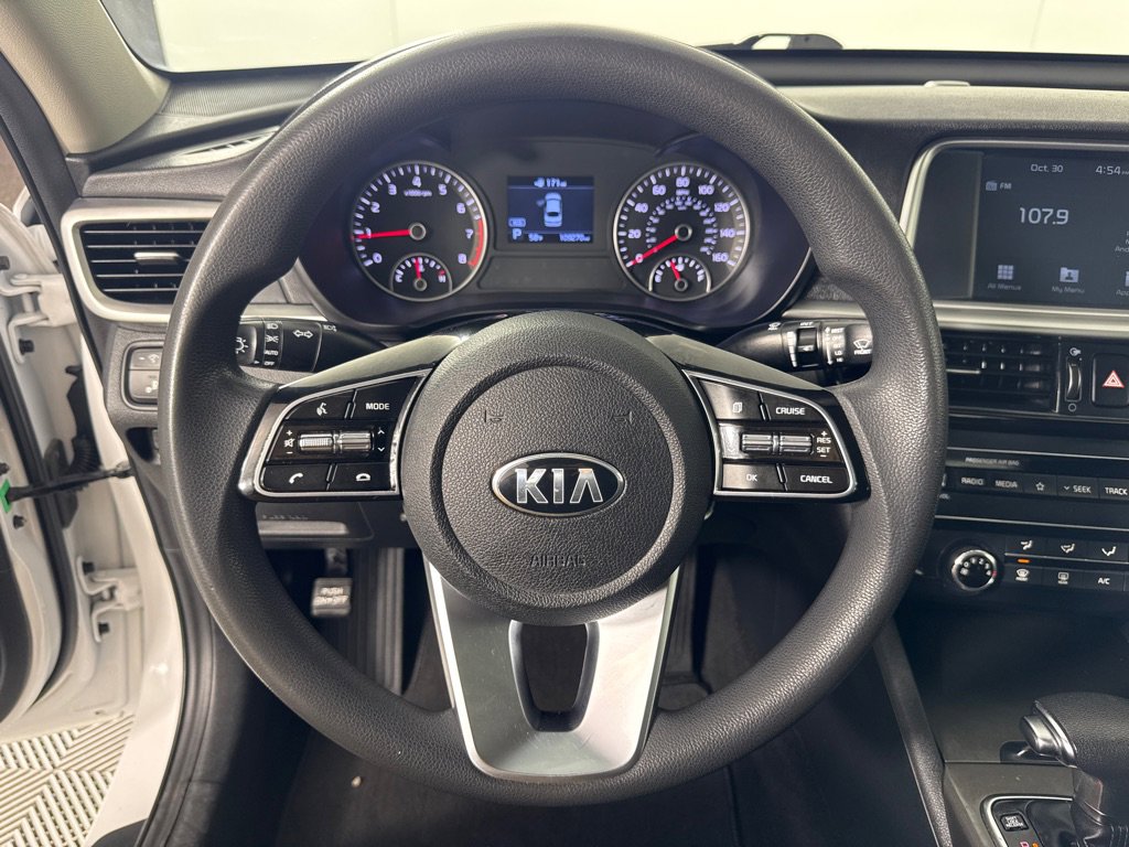 Used 2020 Kia Optima LX image 17