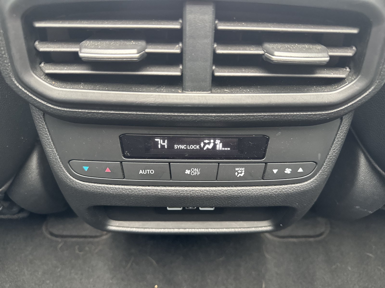 Used 2023 Honda Pilot Touring image 24