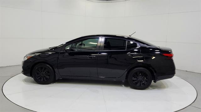 Used 2021 Nissan Versa S FWD image 5