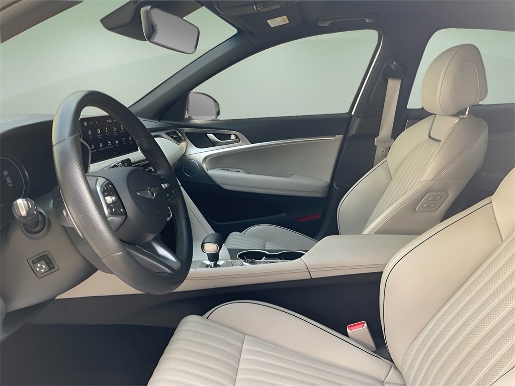 Used 2023 Genesis G70 2.0T w/ Sport Prestige Package image 16