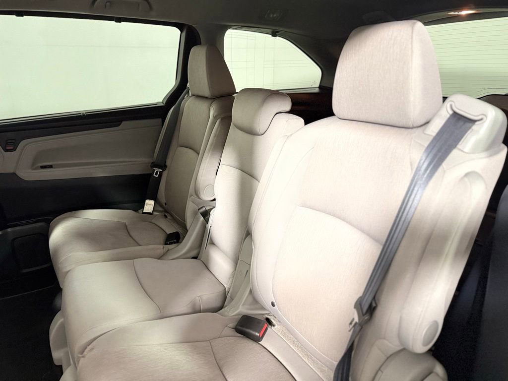 Used 2018 Honda Odyssey EX image 21