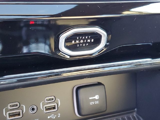 New 2027 Jeep Grand Cherokee L Limited AWD/4WD image 13